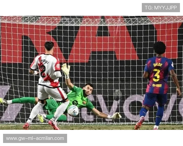 西甲巴萨替补连线迅速，攻势在下半场爆发