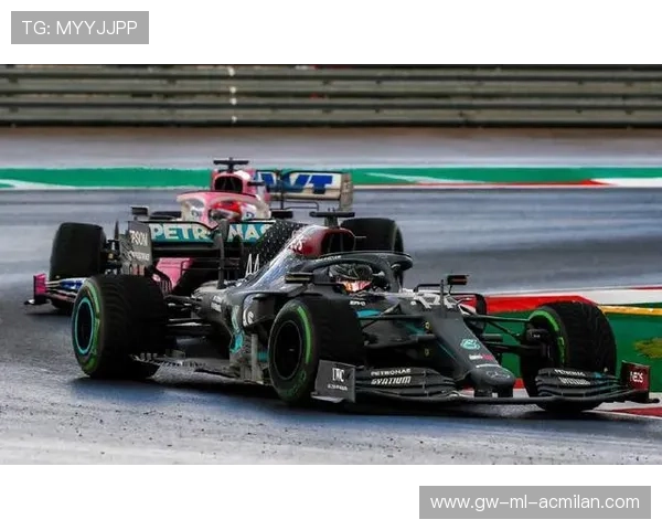 拉塞尔强调阿布扎比赛道节奏感“比想象更难掌握”