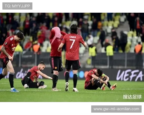 2-2！100秒内连丢两球连胜势头终结，曼联凭借争议进球也未能取胜，曼联2-4