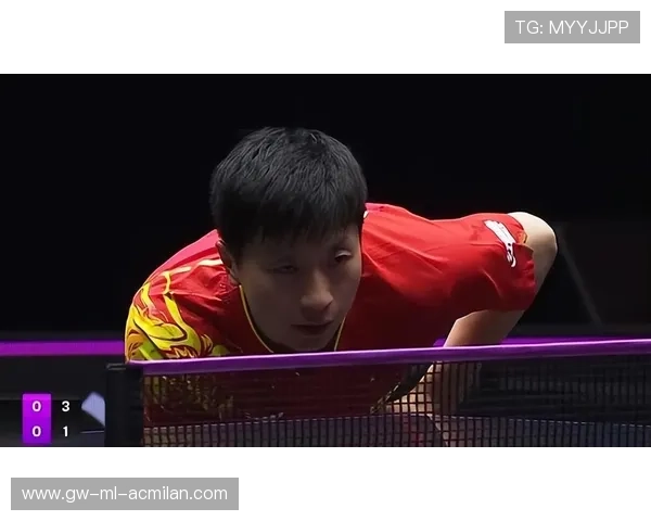 世界游泳冠军摔倒丢金,全场为其鼓掌致敬 世界游泳冠军摔倒丢金,全场为其鼓掌致敬