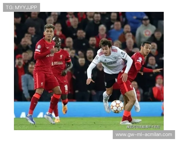 本菲卡定位球套路再次收效，破门必有一招